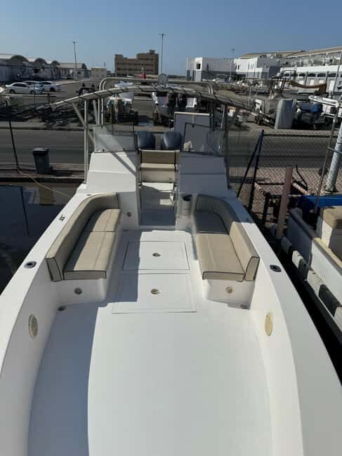 Muscat: Daymaniat Islands Boat Trip with Snorkelling - The Boat Ride: Comfort and Scenic Views