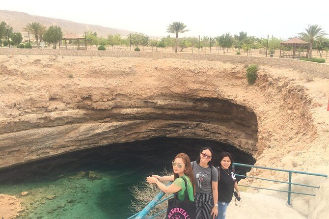 Muscat : Private trip to Wadi Shab for a full day with lunch - The Value Proposition