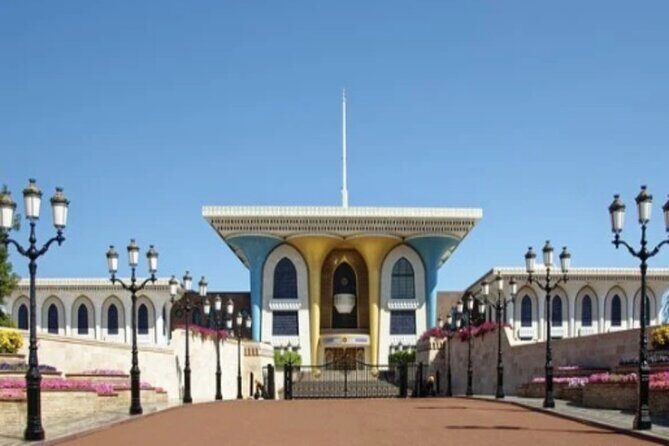 Muscat Shore Excursion:Muscat city tour with the Grand Mosque - Transportation & Group Size