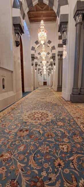 Muscat Tour - Half day - Authenticity and Guides: What Sets This Tour Apart?