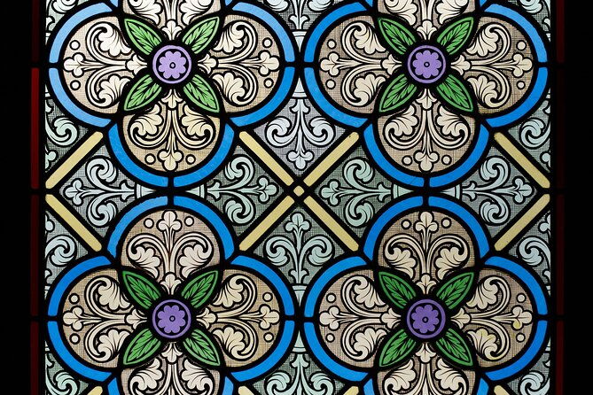 museu-do-vitral-entry-ticket-with-wine-tasting