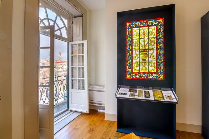 museu-do-vitral-entry-ticket-with-wine-tasting