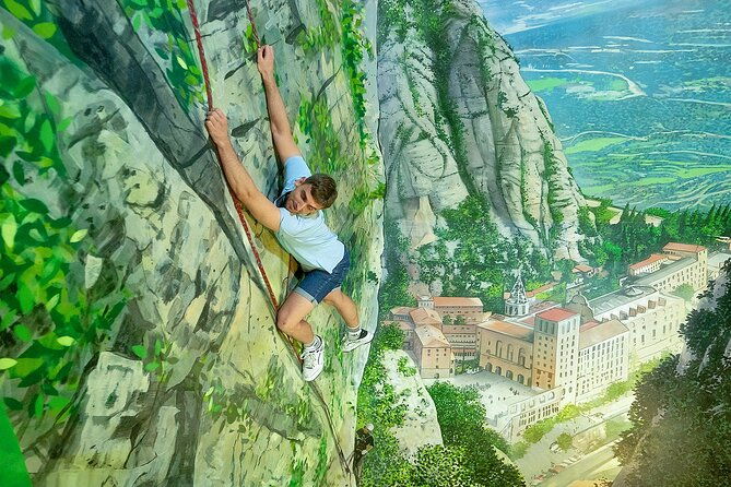 museum-of-illusions-ticket-with-guide