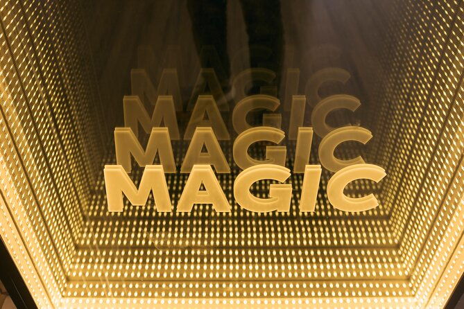 museum-of-illusions-tour