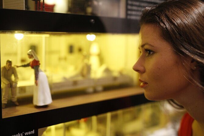 Museum of New Zealand Te Papa: Gallipoli Exhibition Guided Tour - Examining the Value and Pricing