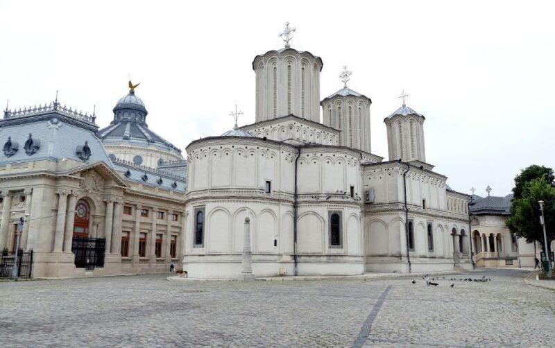 museums-and-galleries-walking-tour-in-bucharest