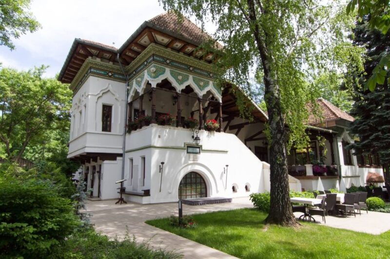 museums-and-galleries-walking-tour-in-bucharest