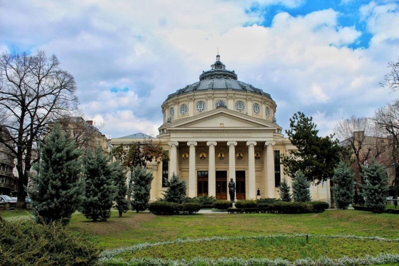 museums-and-galleries-walking-tour-in-bucharest