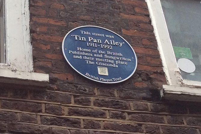 music-of-london-rock-and-pop-private-3-hour-walking-tour