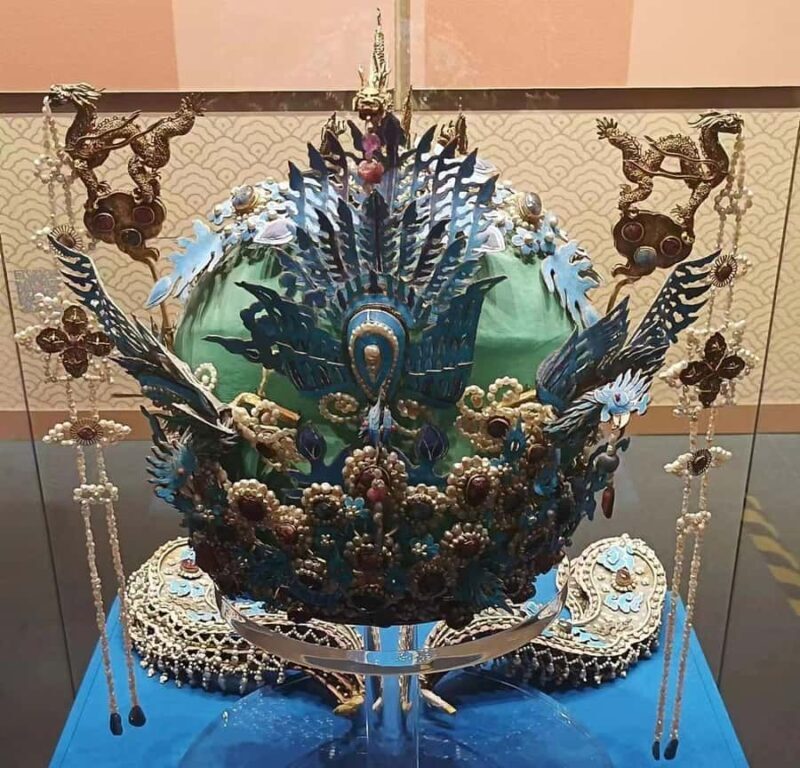 Mutianyu Great Wall & Dingling Tomb Group/Private Day Tour - Exploring the Mutianyu Great Wall & Dingling Tomb Group/Private Day Tour