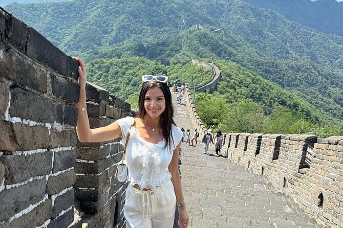 Mutianyu Great Wall VIP Pass Tour with English Speaking Driver - What Reviewers Loved Most