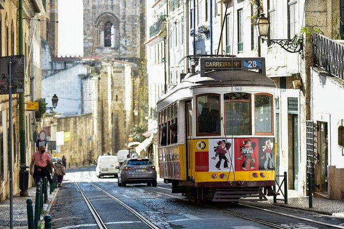my-friend-burgues-lisbon-city-center-private-tuk-tuk-tour
