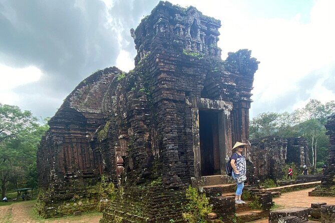 My Son Sanctuary Small-Group Trip From Hoi An - Transportation and Group Size