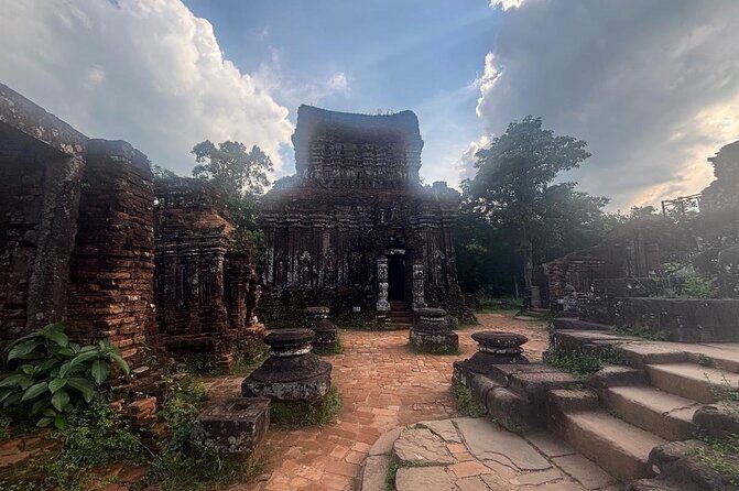 My Son sunset small group tour with boat trip - FAQs