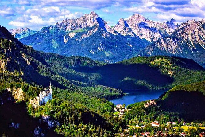 myguide-the-kings-greatest-palaces-neuschwanstein-herrenchiemsee-from-munich
