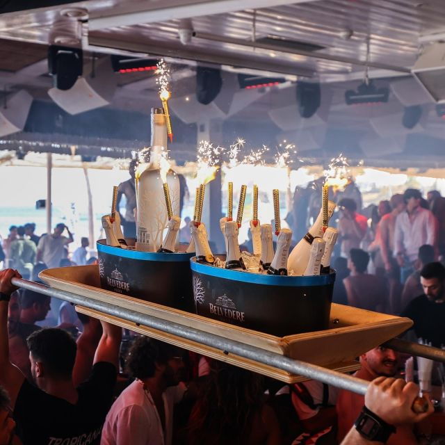 mykonos-best-beach-clubs-crawl-day-party