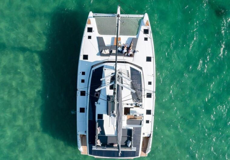 mykonos-catamaran-cruise-with-3-course-meal-and-transfers