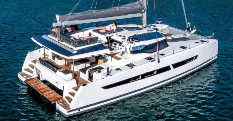 mykonos-catamaran-cruise-with-3-course-meal-and-transfers