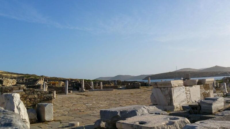 mykonos-catamaran-delos-rhenia-semi-private-cruise