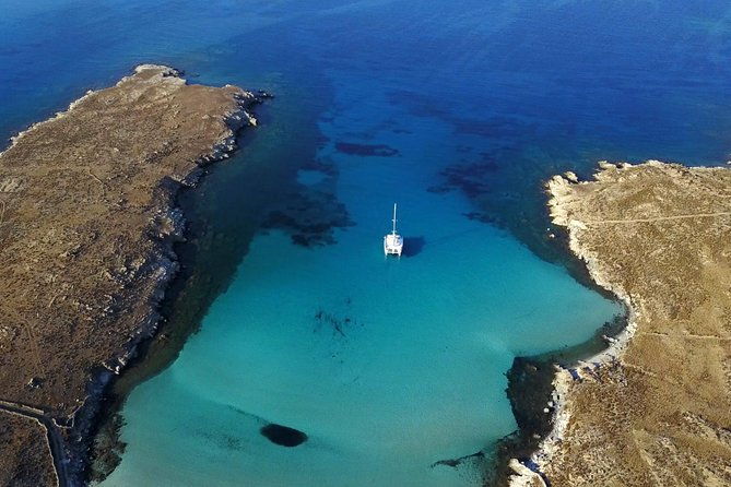 mykonos-catamaran-full-day-private-cruise-8-flavor-meal-drinks