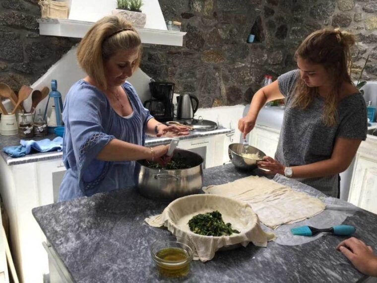 mykonos-cooking-class-with-food-and-wine