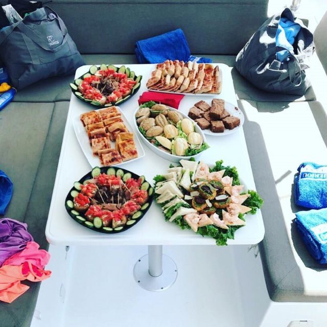 Mykonos: Full-Day Catamaran Cruise with Fresh Lunch - The Dining Experience