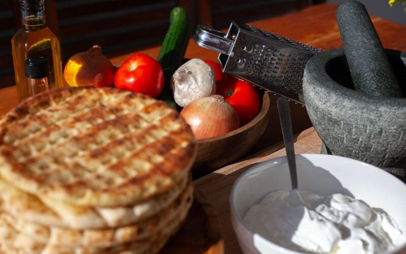mykonos-make-souvlaki-with-locals