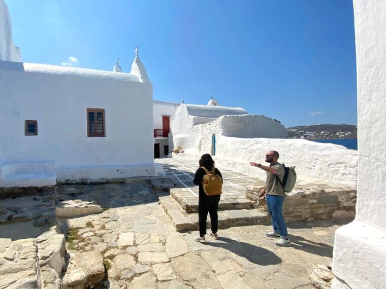 mykonos-old-town-private-treasure-hunt-tour-w-food-stops