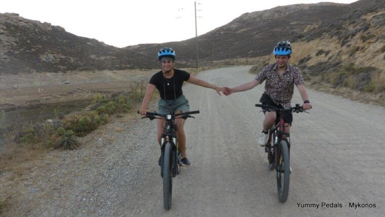 mykonos-romantic-bike-tour-with-private-picnic-at-the-beach