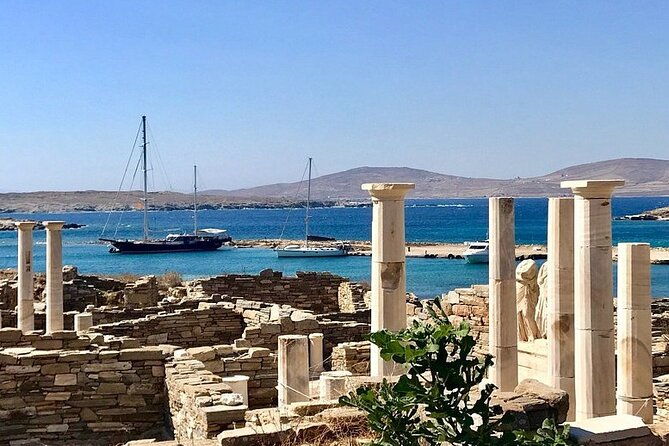 mykonos-sail-cruise-to-rhenia-guided-tour-of-delos-lunchdrinks