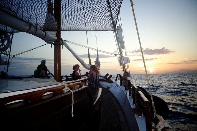 mykonos-sunset-boat-party-little-venice