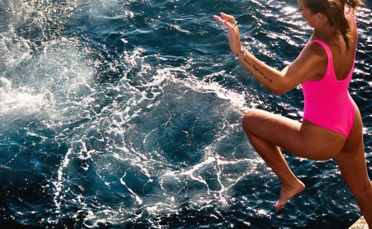 mykonos-sunset-boat-party-with-open-bar-live-dj