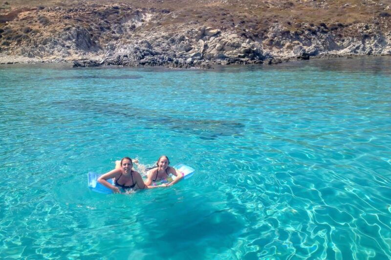 mykonos-yacht-cruise-to-rhenia-and-guided-tour-of-delos