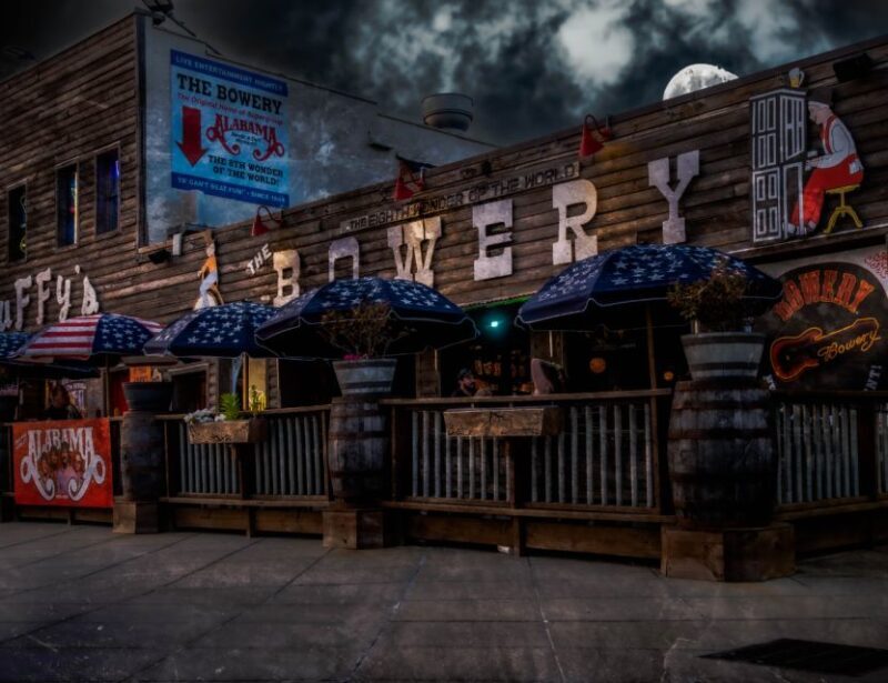 Myrtle Beach: Ghosts and Pirates Haunted City Walking Tour - The Experience: What It Feels Like