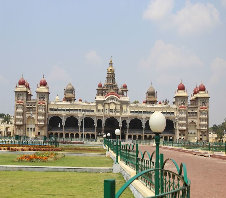 Mysore: Private Excursion with Lunch from Bangalore - Key Points