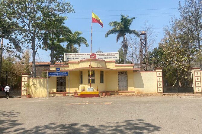 Mysore Private Guided Day Tour - Markets and Arts: Capturing Local Life