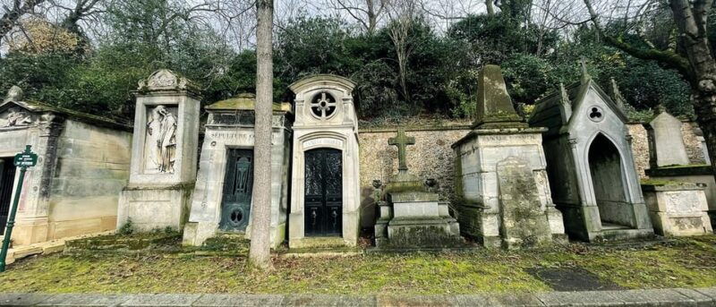 Mysteries of Père Lachaise - Key Points