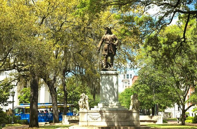 mysteries-on-the-move-scavenger-hunt-in-savannah