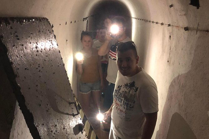 mysterious-island-historical-gastro-tour-off-the-beaten-path