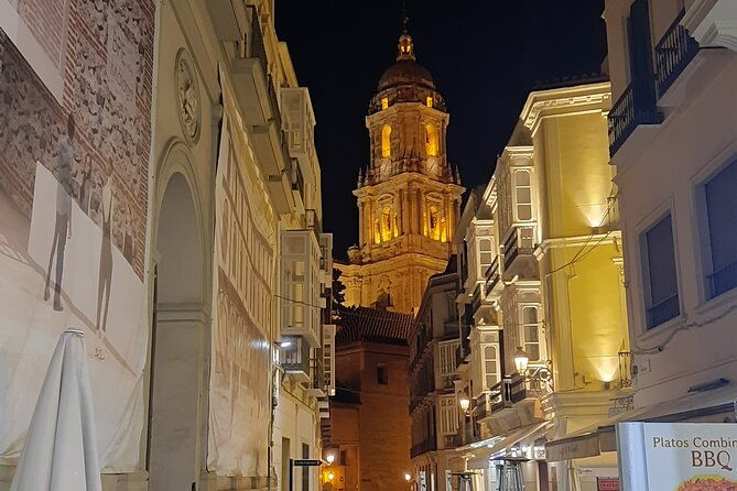 mysterious-malaga-night-tour-with-private-guide