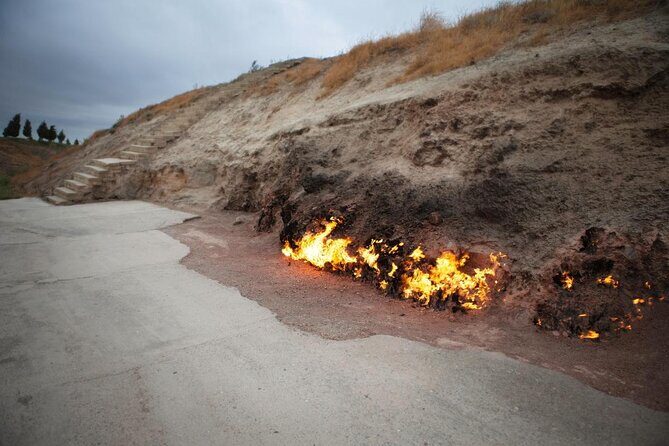 Mystic Ateshgah and Yanar Dag Tour - Exploring Azerbaijan’s Mystical Flames: The Mystic Ateshgah and Yanar Dag Tour