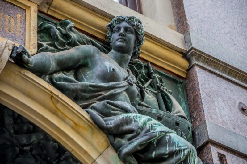 mystical-hamburg-walking-tour-in-german