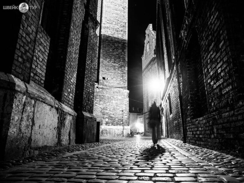 mystical-night-tour-of-prague