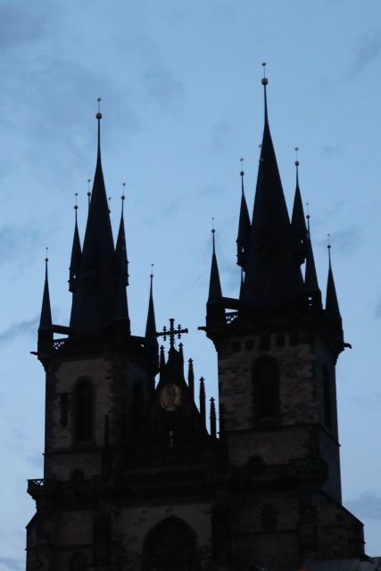mystical-night-tour-of-prague