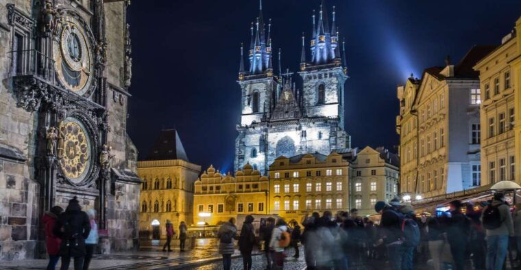 mystical-night-tour-of-prague