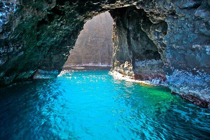 N Pali Coast Zodiac Raft Expedition and Snorkeling on Kauai - Setting Off on an Ocean Adventure