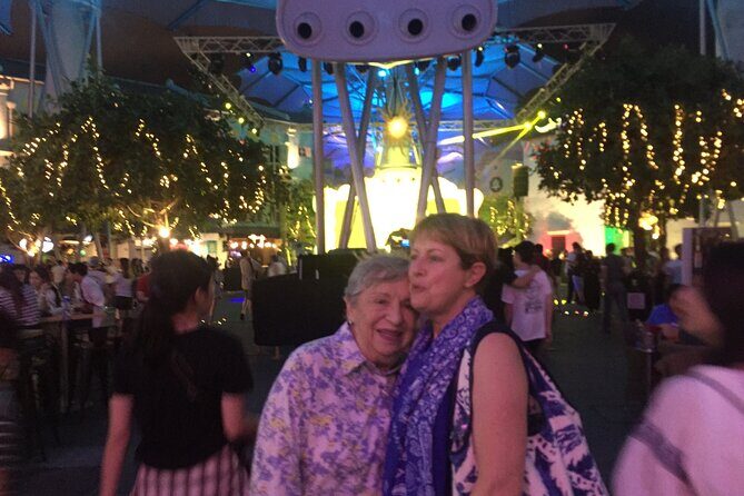 Nachttour mit Lichtshow, Nachtmarkt auf Deutsch - Key Points