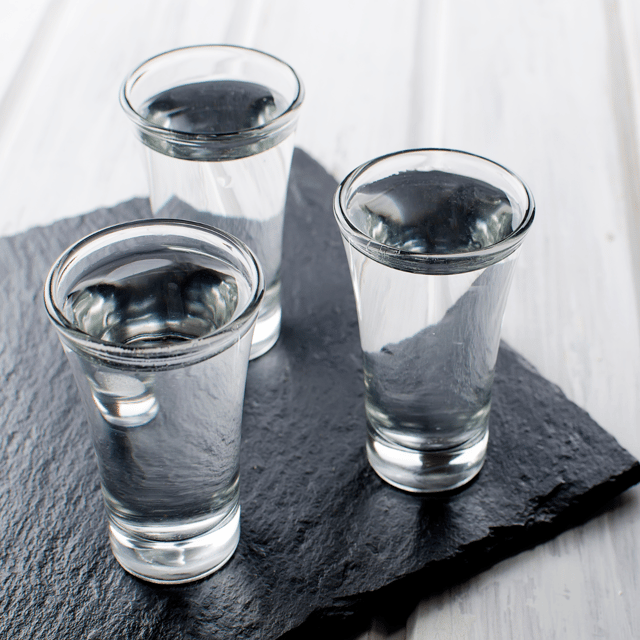 nafplio-greek-spirits-tasting