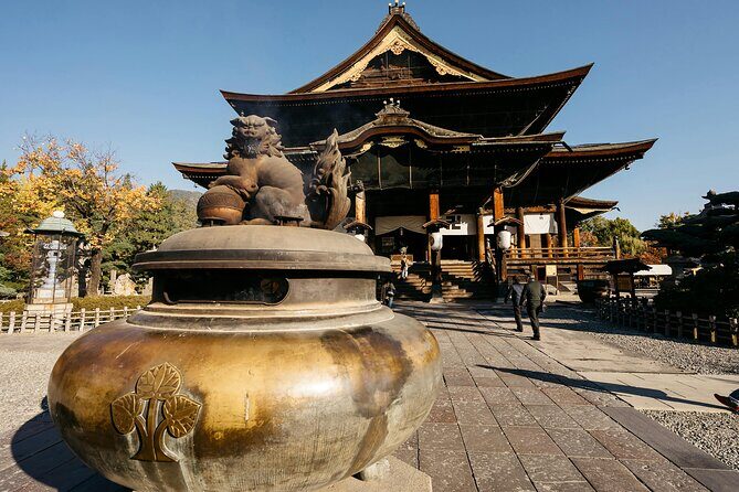 Nagano Highlights Snow Monkeys Nozawa Onsen and Zenkoji Temple - FAQ