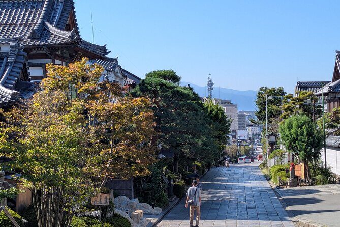 Nagano Zenkoji Temple Town Walking Tour and Oyaki Tasting - Practical Details: What to Expect